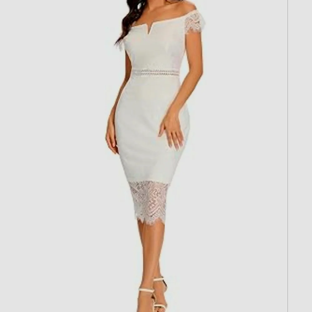 ODCOCD White Lace Off-Shoulder Dress - Picture 4 of 14